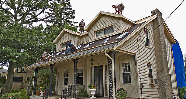 Best Local Roofing Companies  in Redwater, TX
